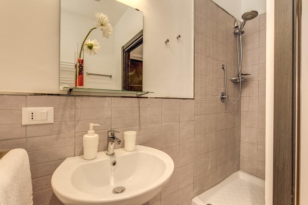 M&L Apartment - Caracalla Holiday Roma Phòng bức ảnh