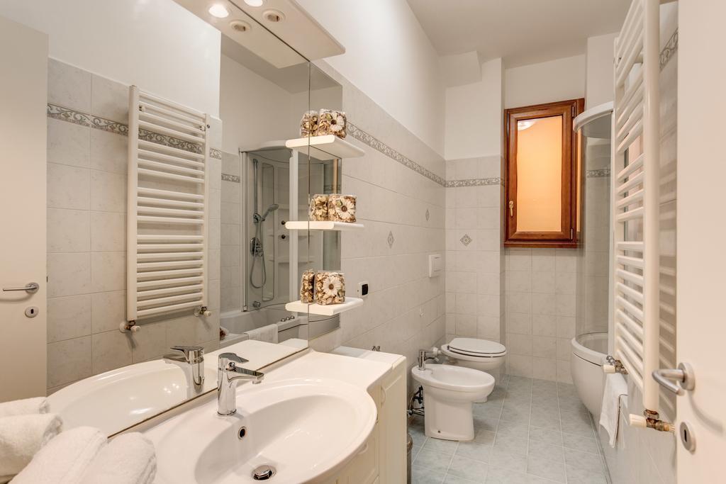 M&L Apartment - Caracalla Holiday Roma Phòng bức ảnh